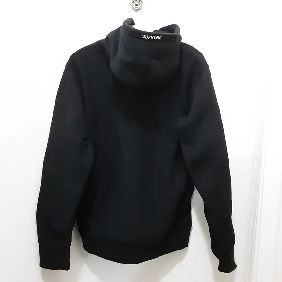 Supreme Hoodie Pullover Sweater - Picture 5 of 7